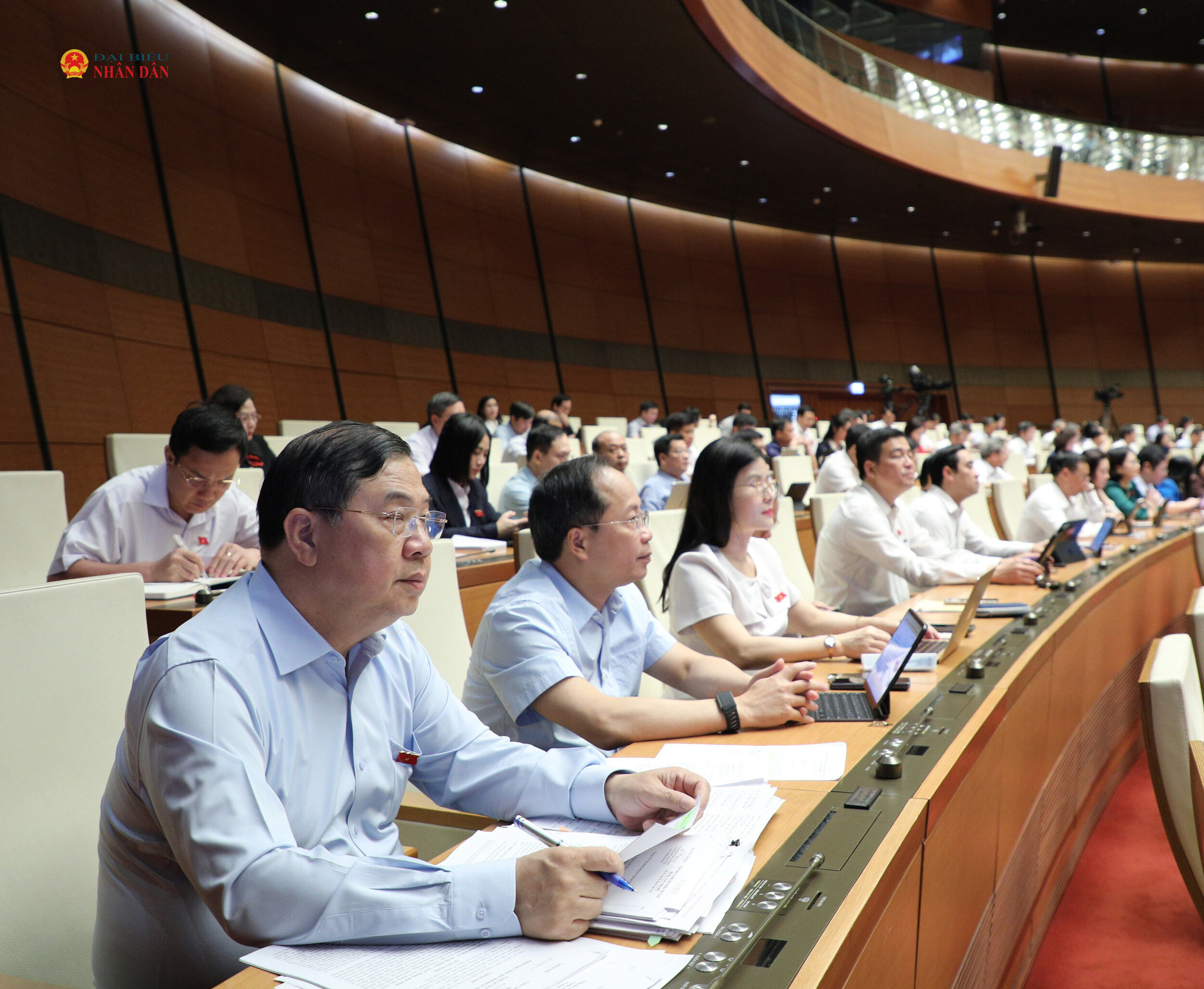 Các đại biểu dự phiên họp