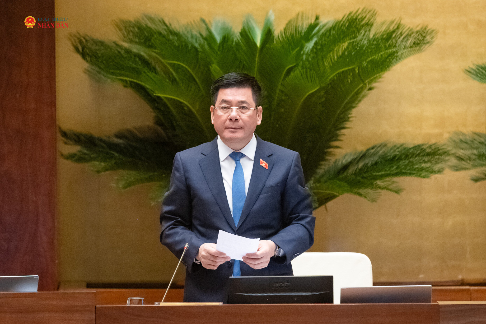 Phó Chủ tịch Quốc hội Nguyễn Hồng Diên điều hành nội dung phiên họp